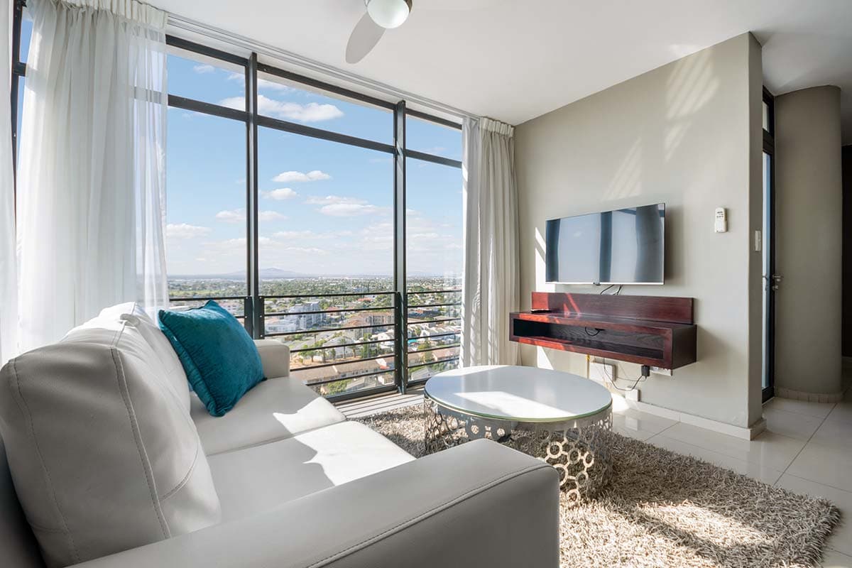 One Bedroom Luxury Suite — photo 4
