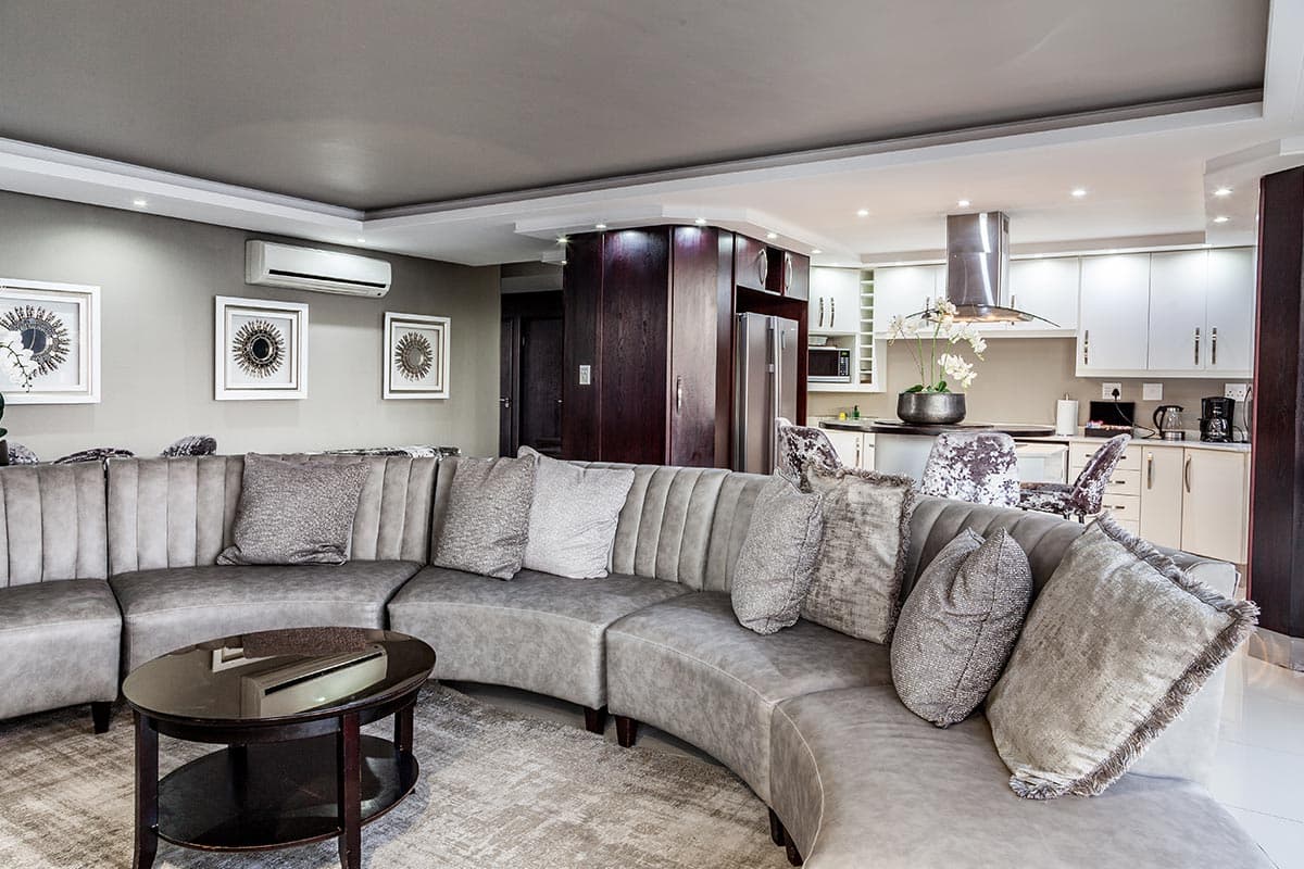 Penthouse Suite – master bedroom