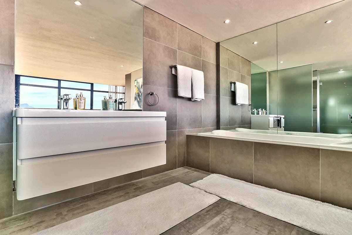Presidential Suite – grand living area