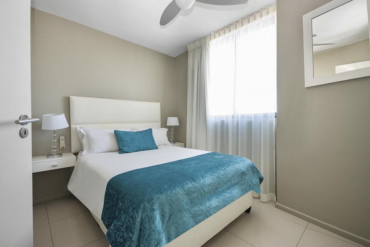 Three Bedroom Suite – open-plan living