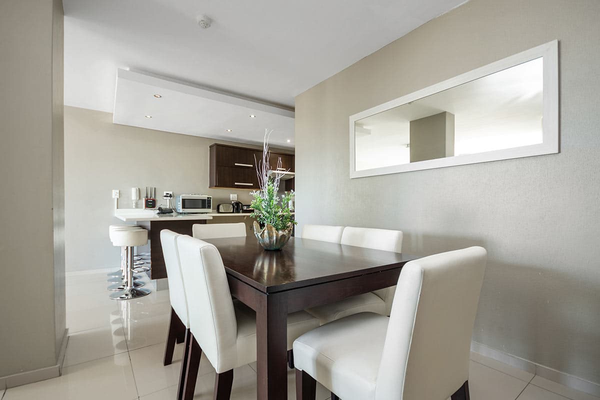 Three Bedroom Deluxe Suite — photo 6