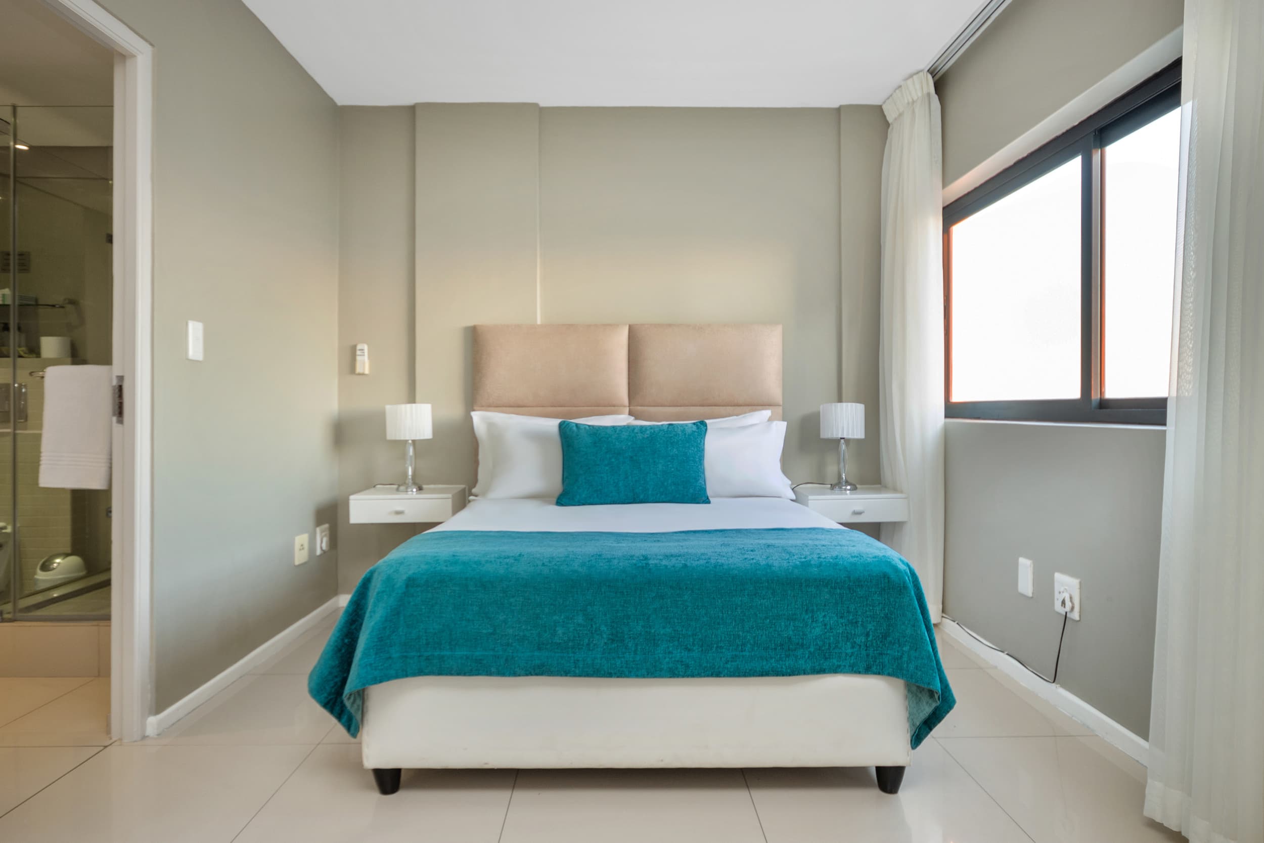 Two Bedroom Luxury Suite – photo 9