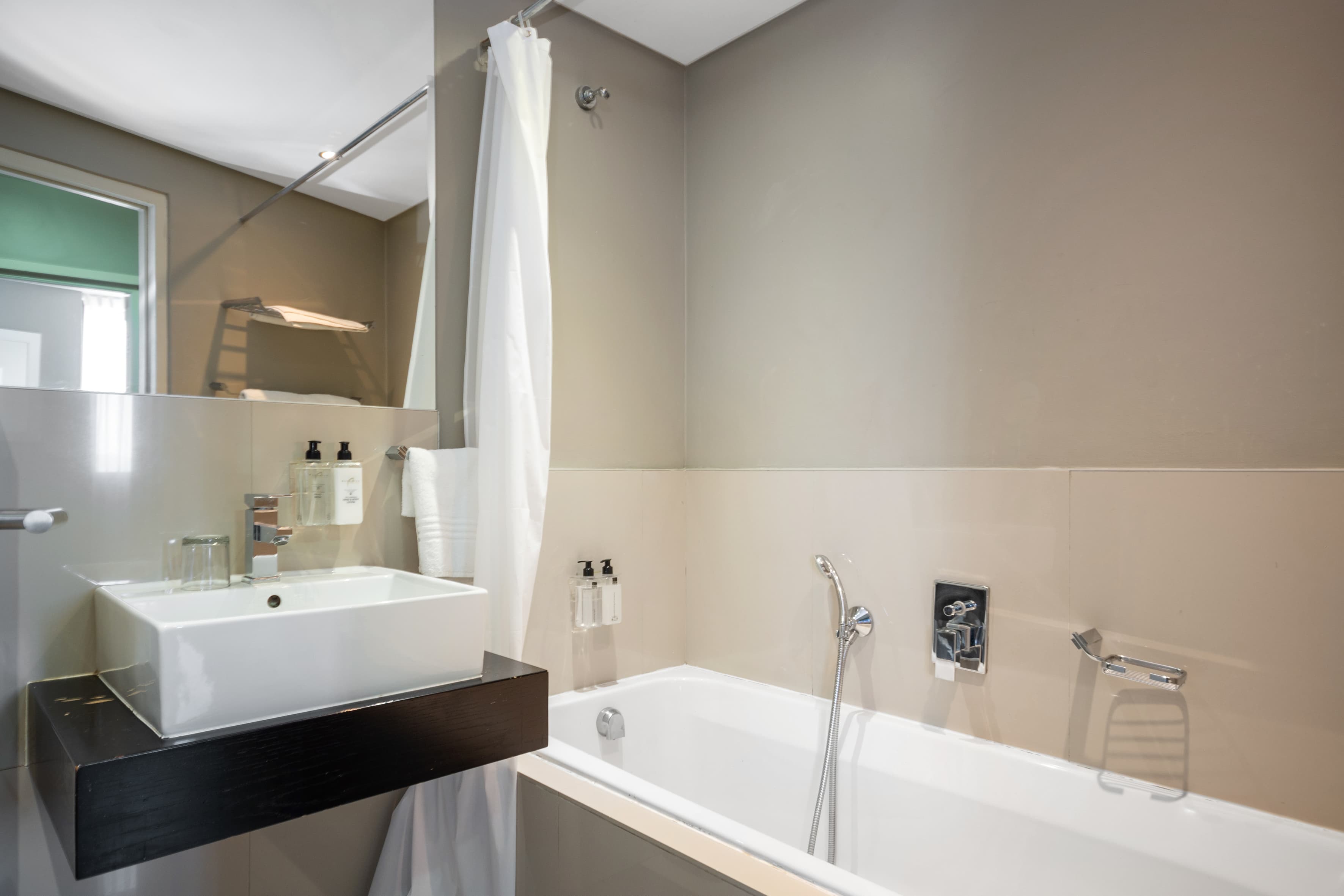 Three Bedroom Suite – photo 13