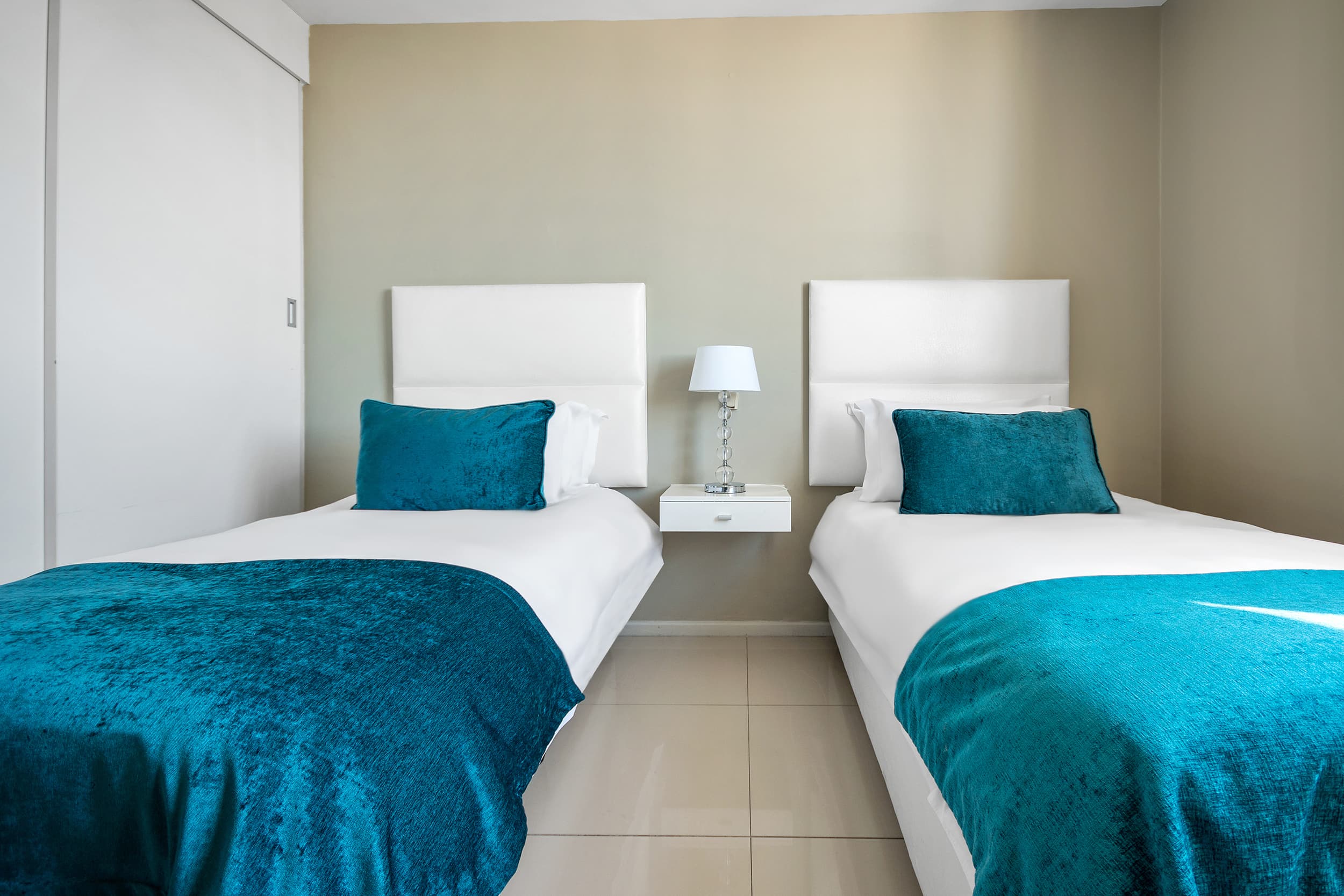 Three Bedroom Deluxe Suite – photo 15