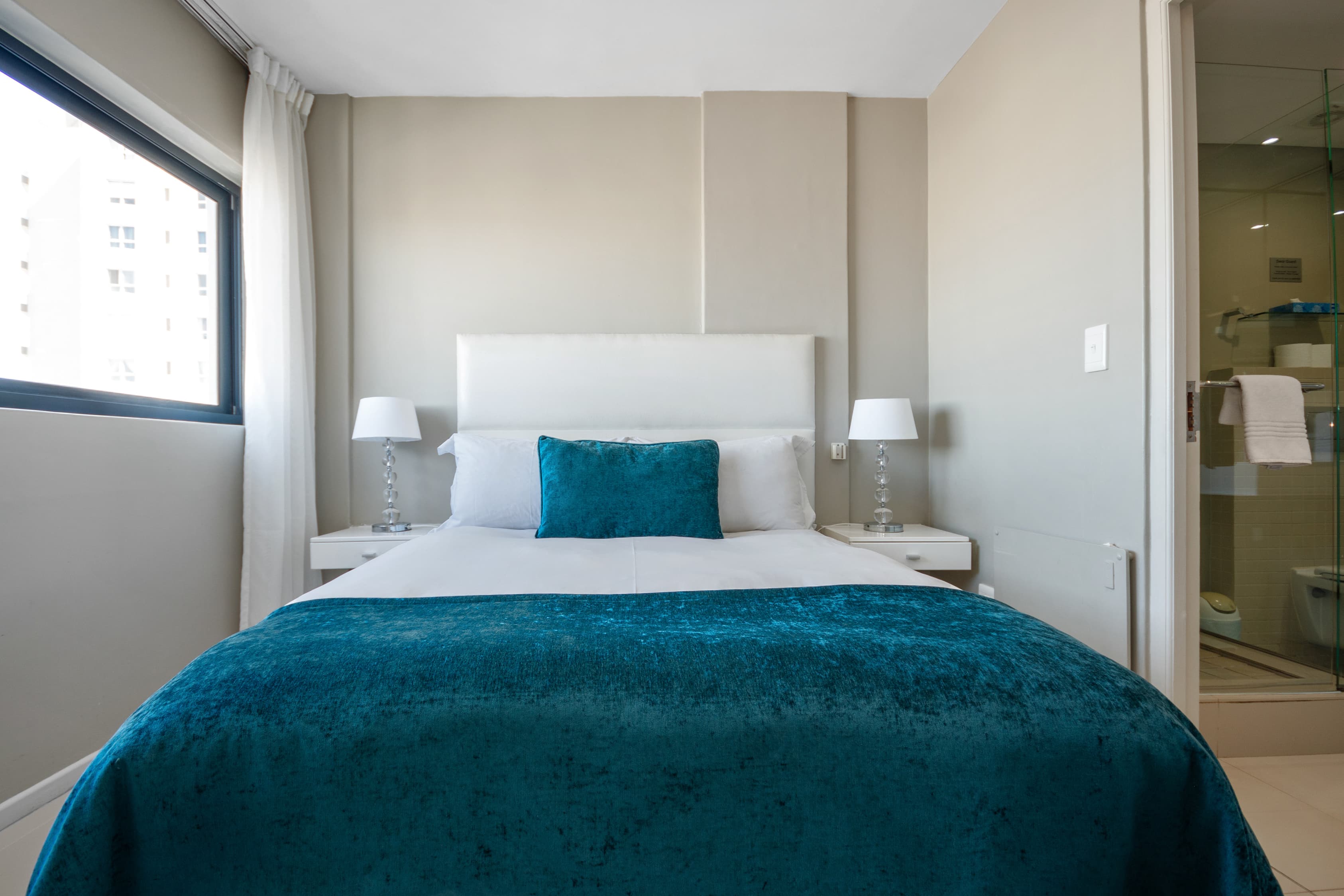 Three Bedroom Deluxe Suite – photo 13