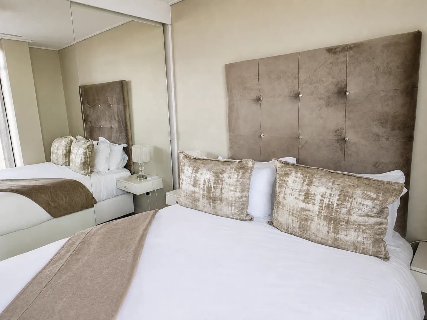 Three Bedroom Penthouse Suite — photo 8